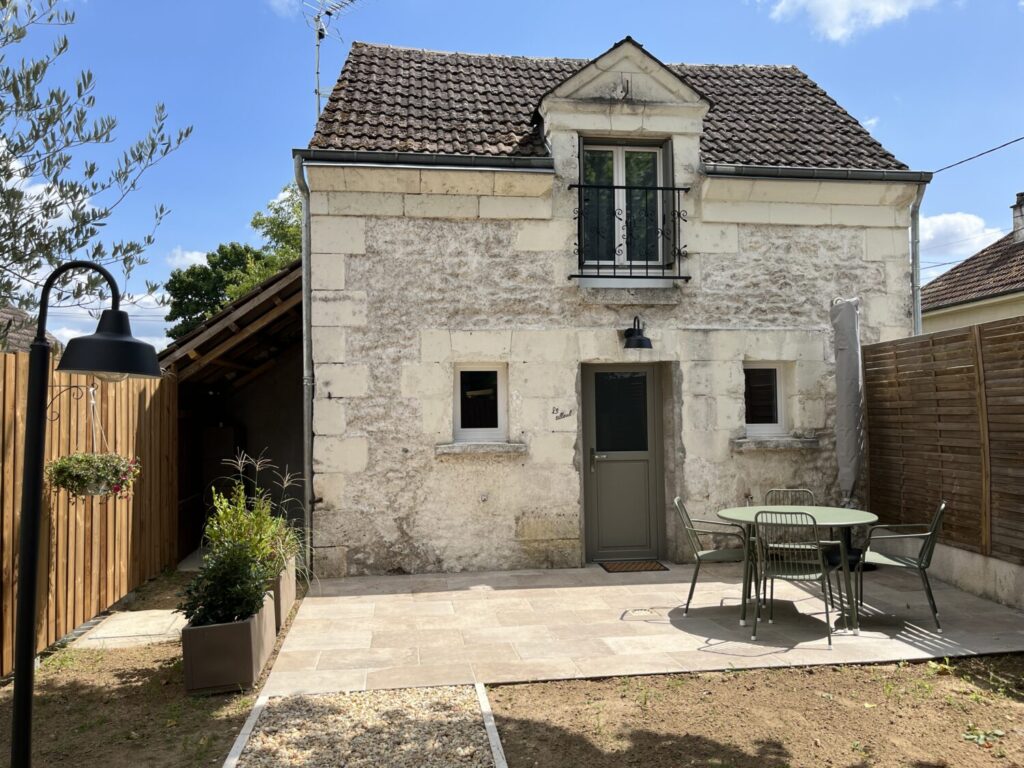 Maison avec terrasse, conciergerie location saisonnière à Chailles, Faciliclé.